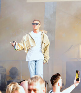 Nadin-Vanya (0025-1)Format